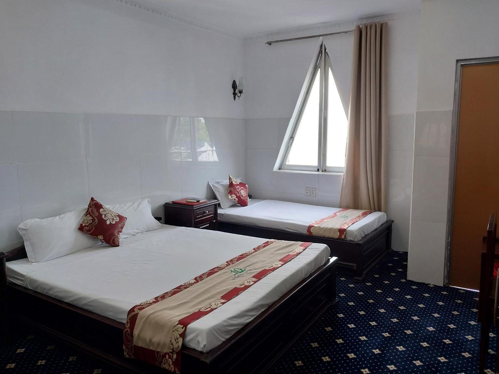 Nhat Quy Hotel Tay Ninh Экстерьер фото