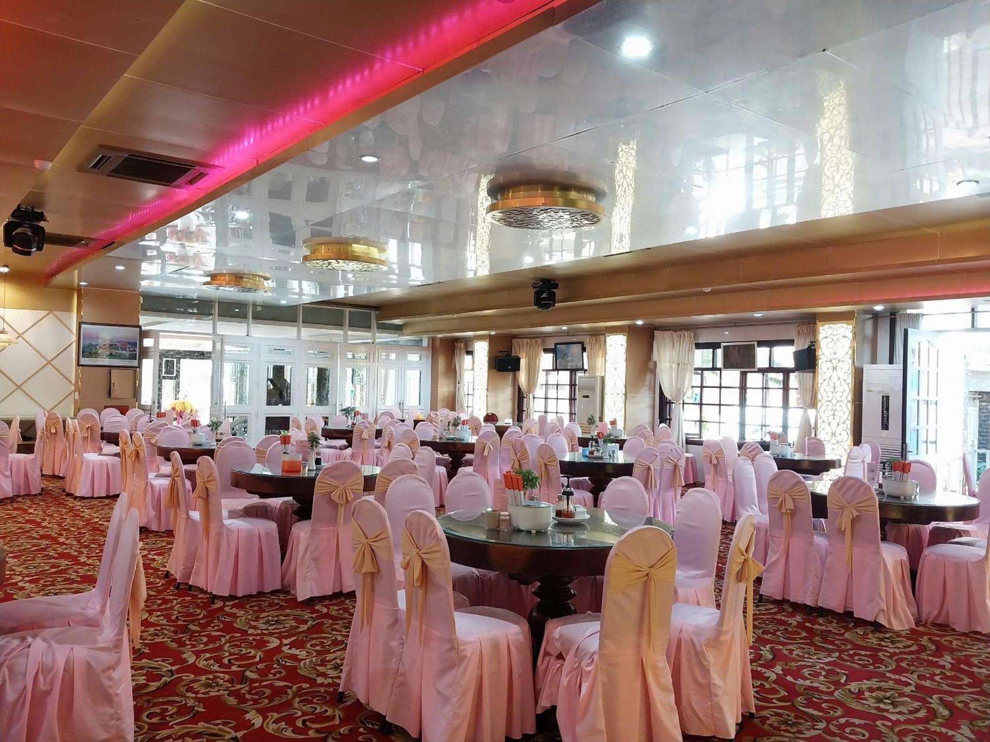 Nhat Quy Hotel Tay Ninh Экстерьер фото