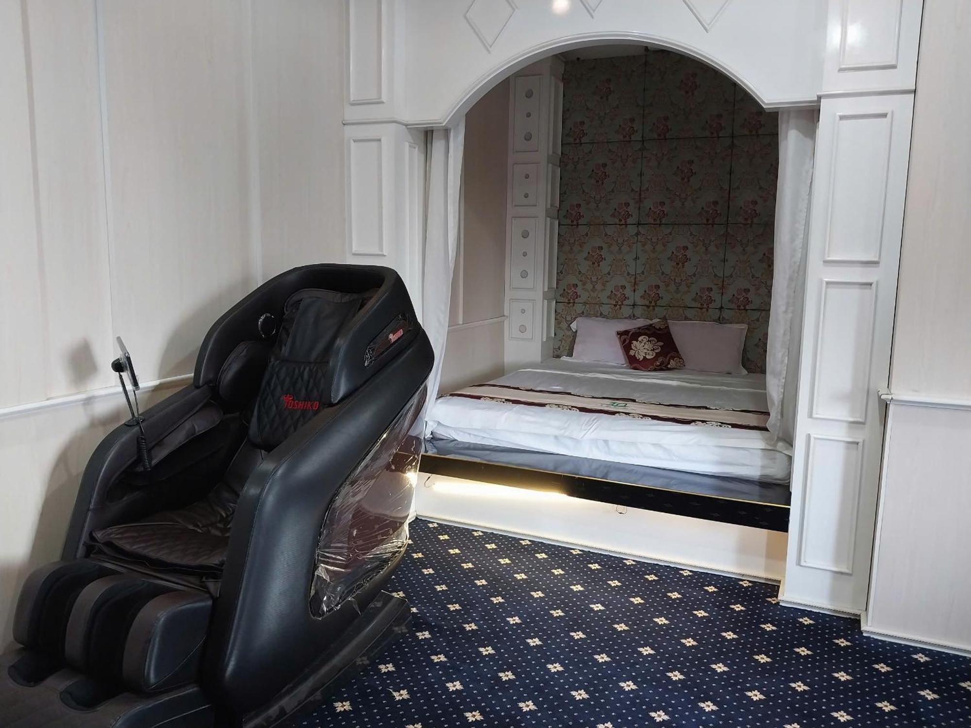 Nhat Quy Hotel Tay Ninh Экстерьер фото